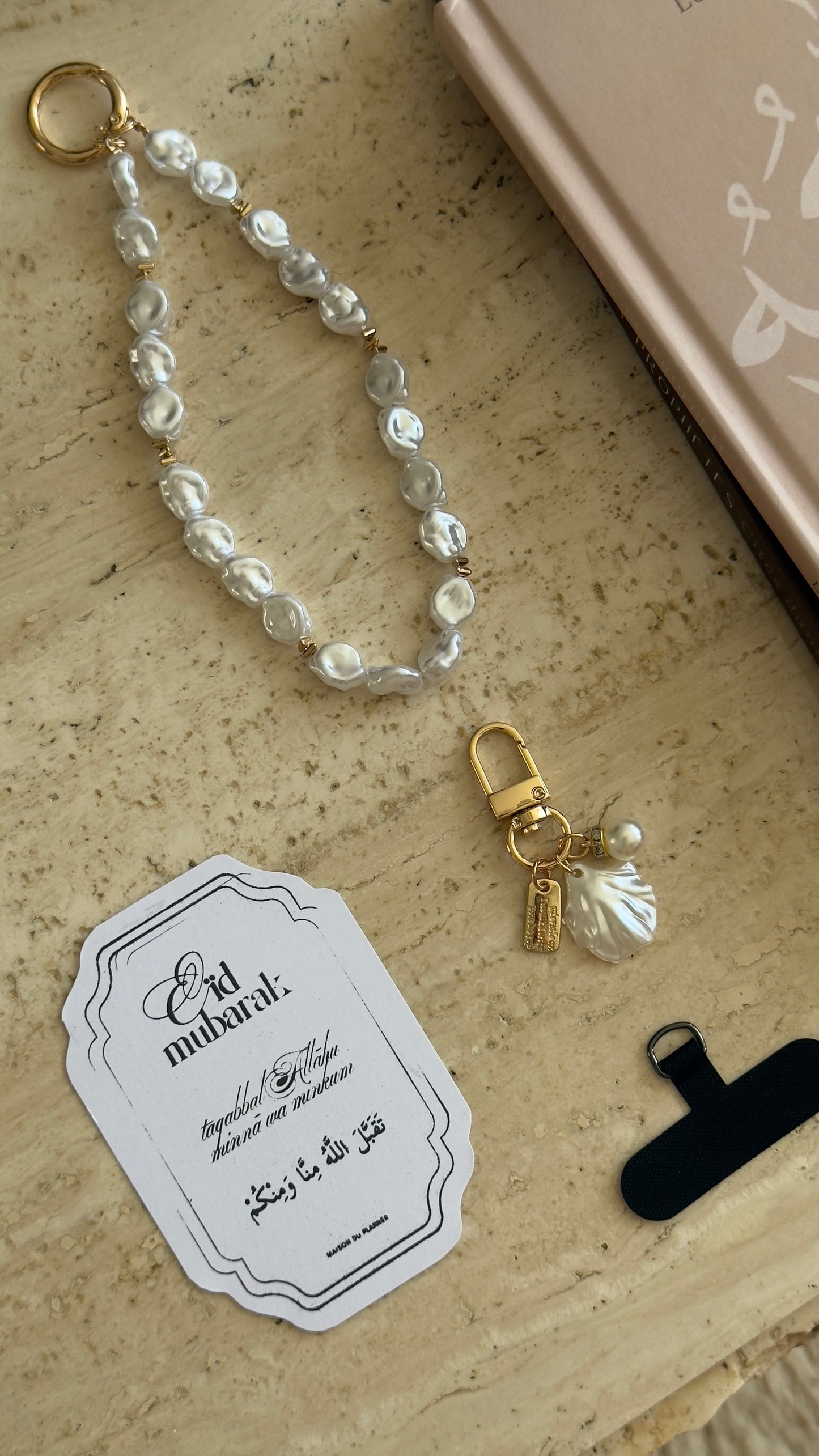 Coffret Spécial Perles : Les épouses du Prophète ﷺ - Les Mères des Croyants, 1 marque-pages & 2 accessoires perles