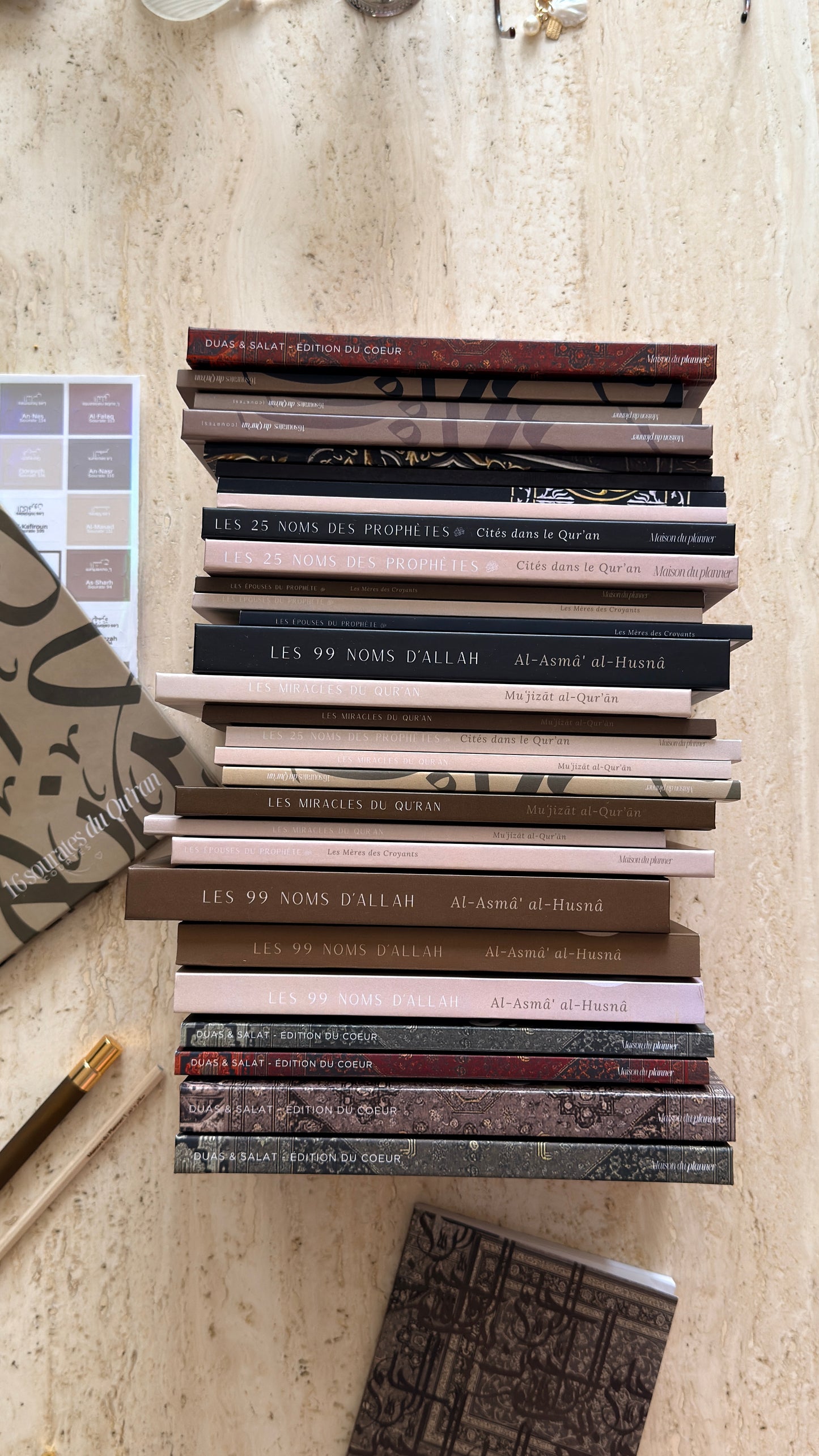 Le Coffret Héritage - Collection complète + Carnet de note OFFERT & Pochette surprise